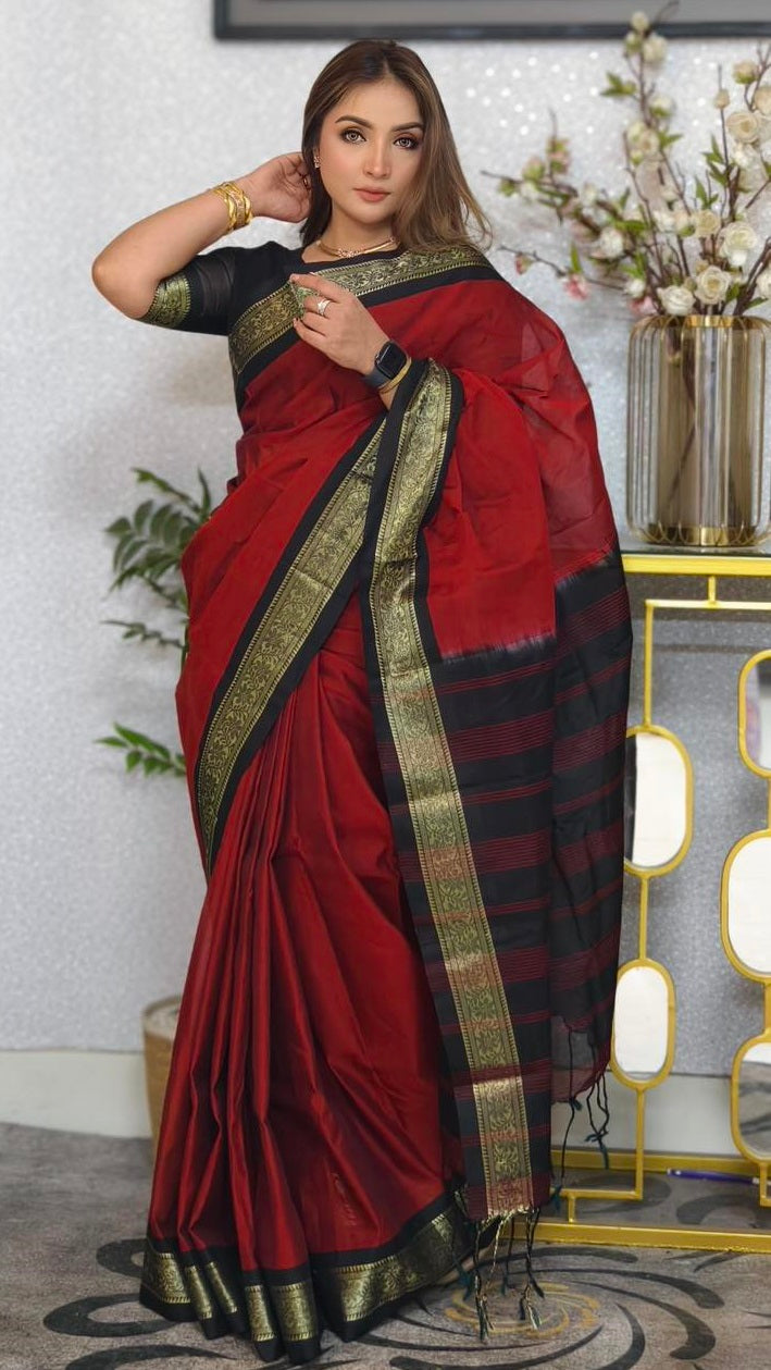 প্রিমিয়াম কটন শাড়ী