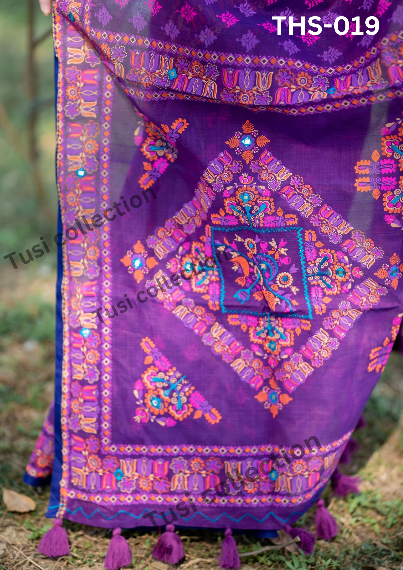 প্রিমিয়াম হাফসিল্ক বুটিক শাড়ি