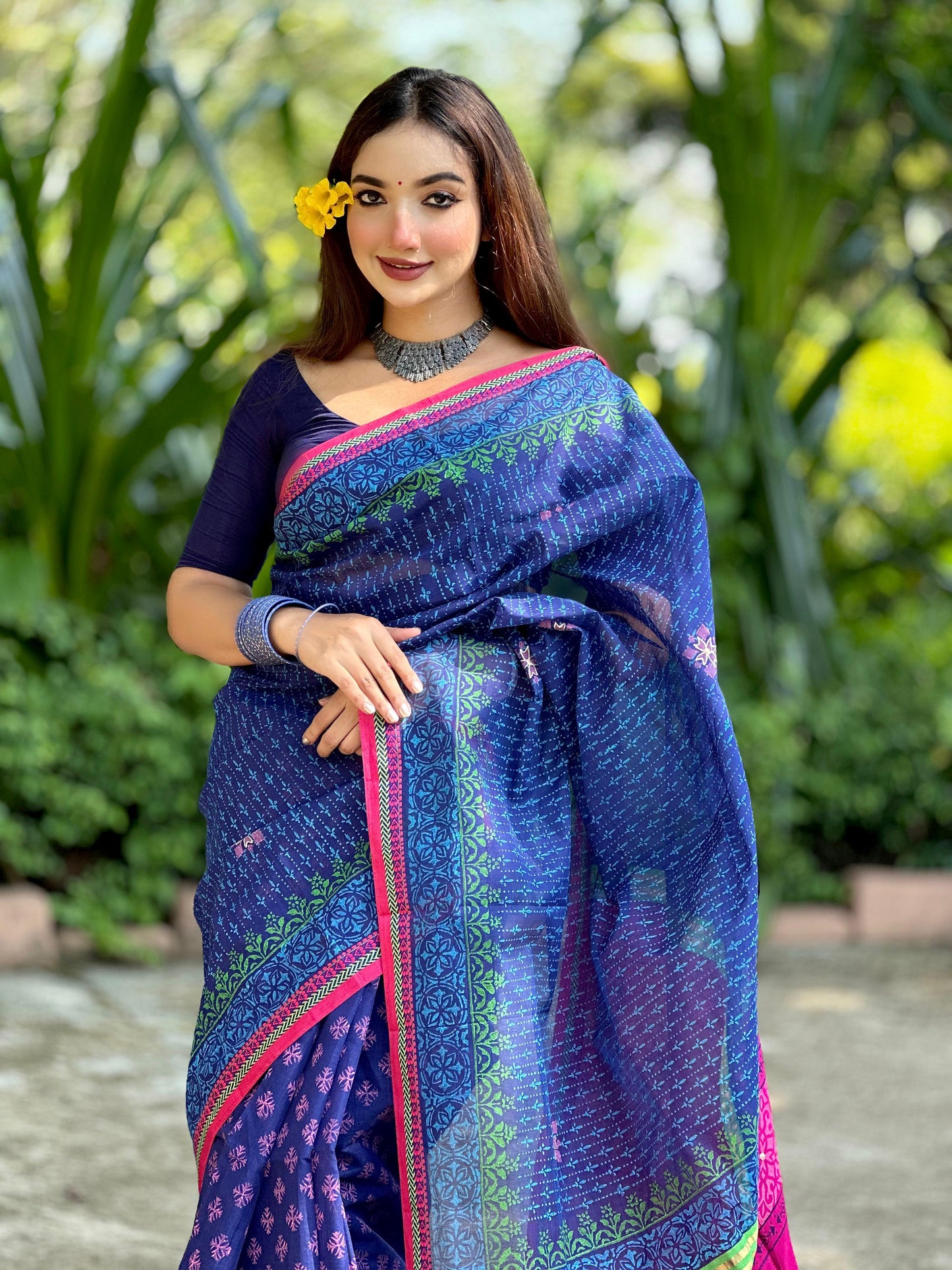 প্রিমিয়াম হাফসিল্ক বুটিক শাড়ি