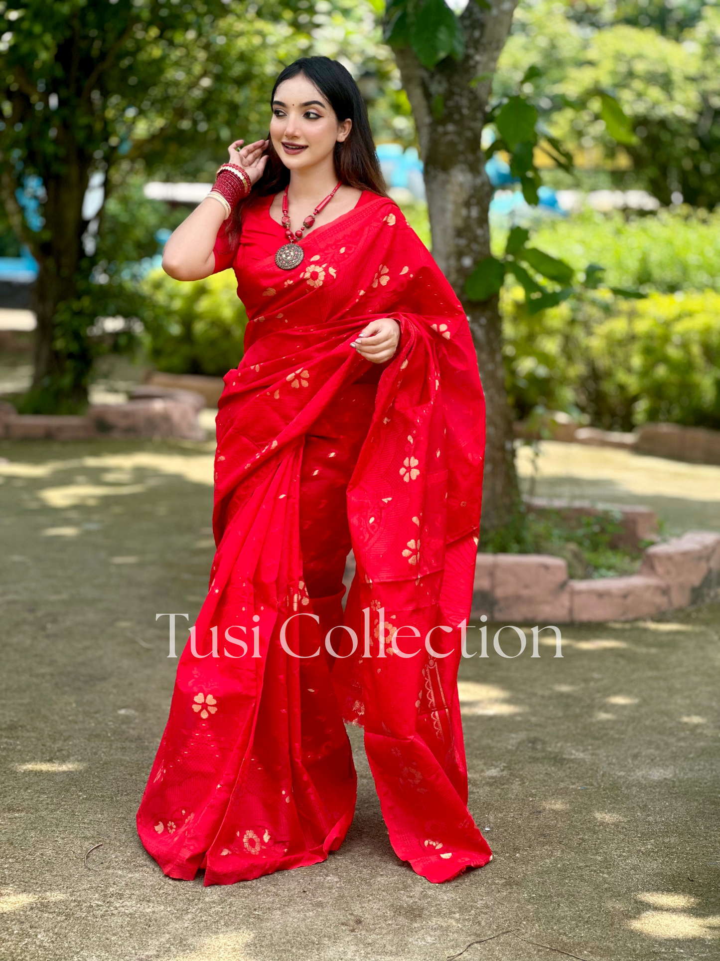 Half Silk Hand Loom Saree