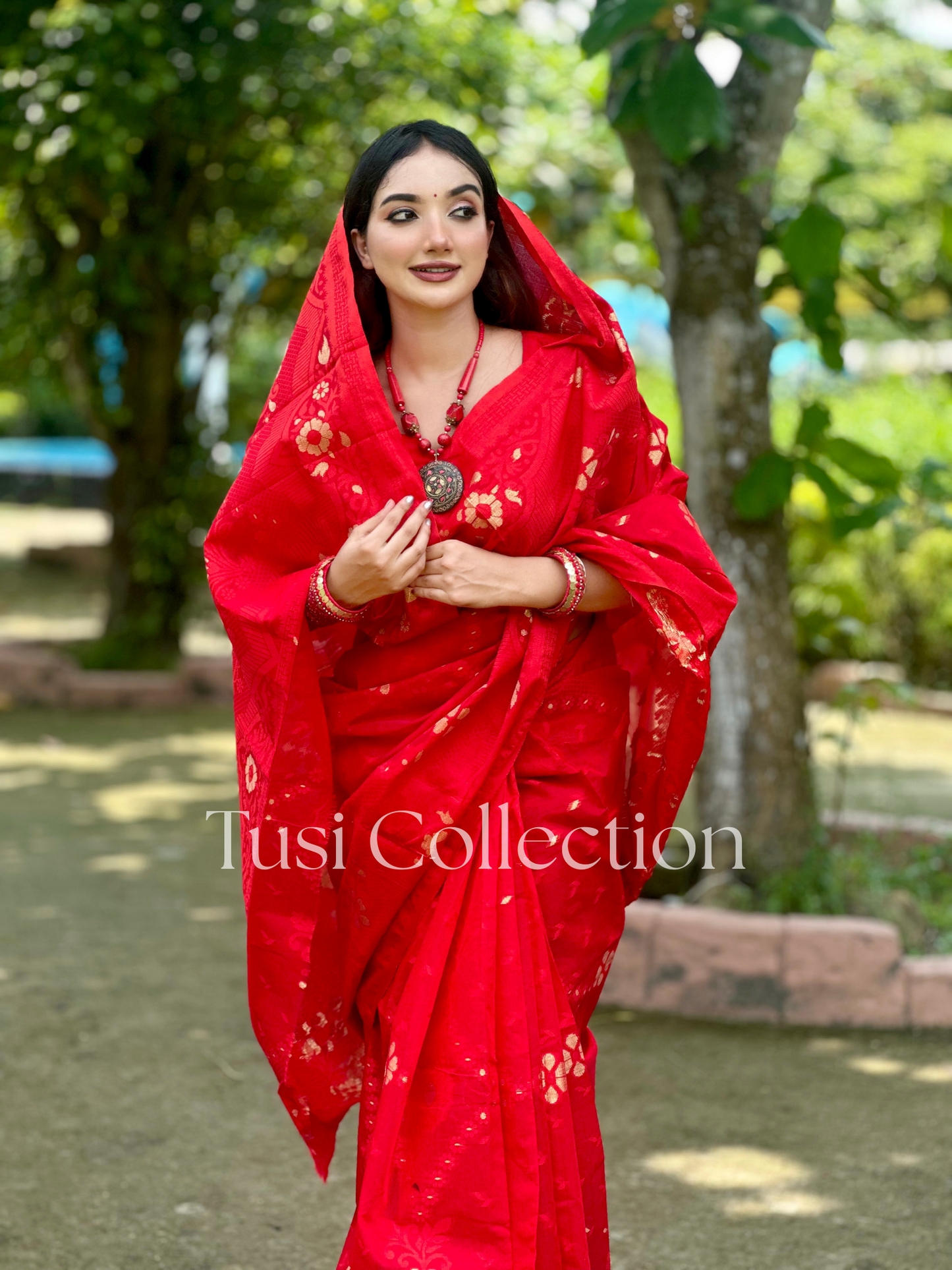 Half Silk Hand Loom Saree