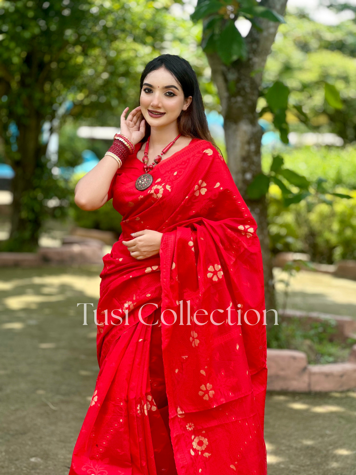 Half Silk Hand Loom Saree