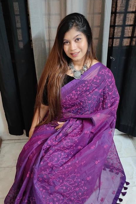 প্রিমিয়াম হাফ সিল্ক শাড়ি