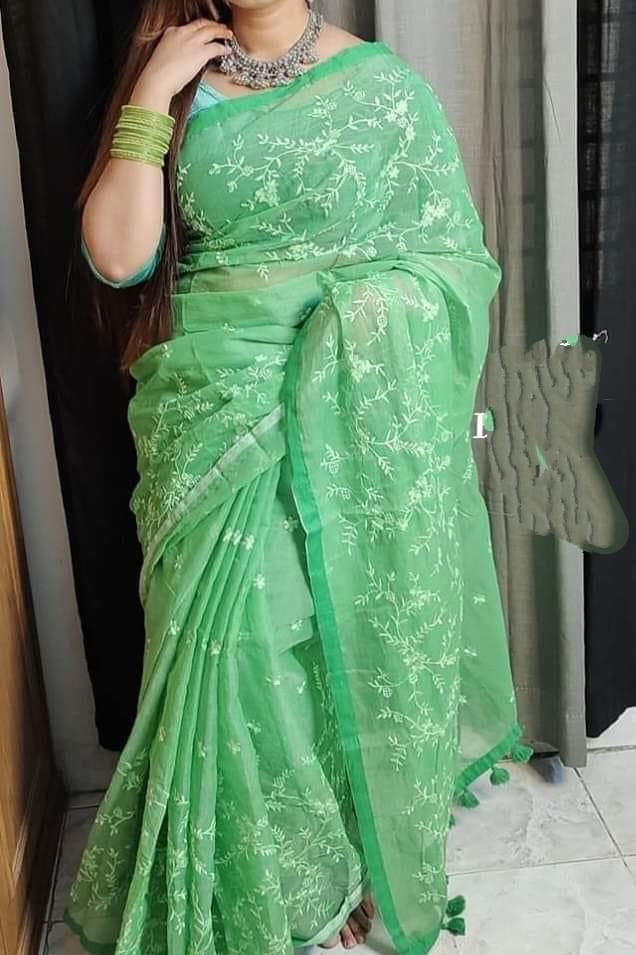 প্রিমিয়াম হাফ সিল্ক শাড়ি