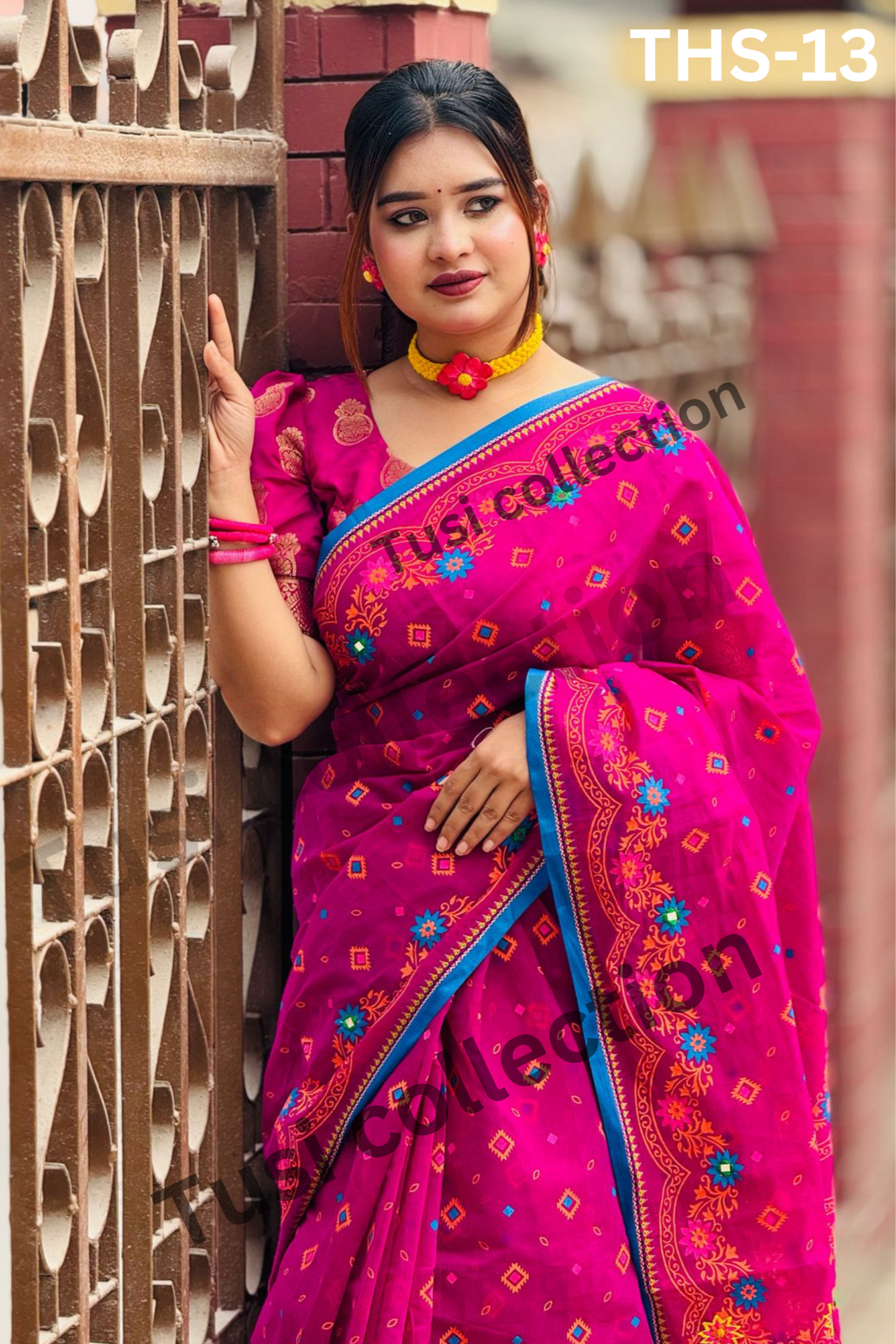 প্রিমিয়াম হাফসিল্ক বুটিক শাড়ি