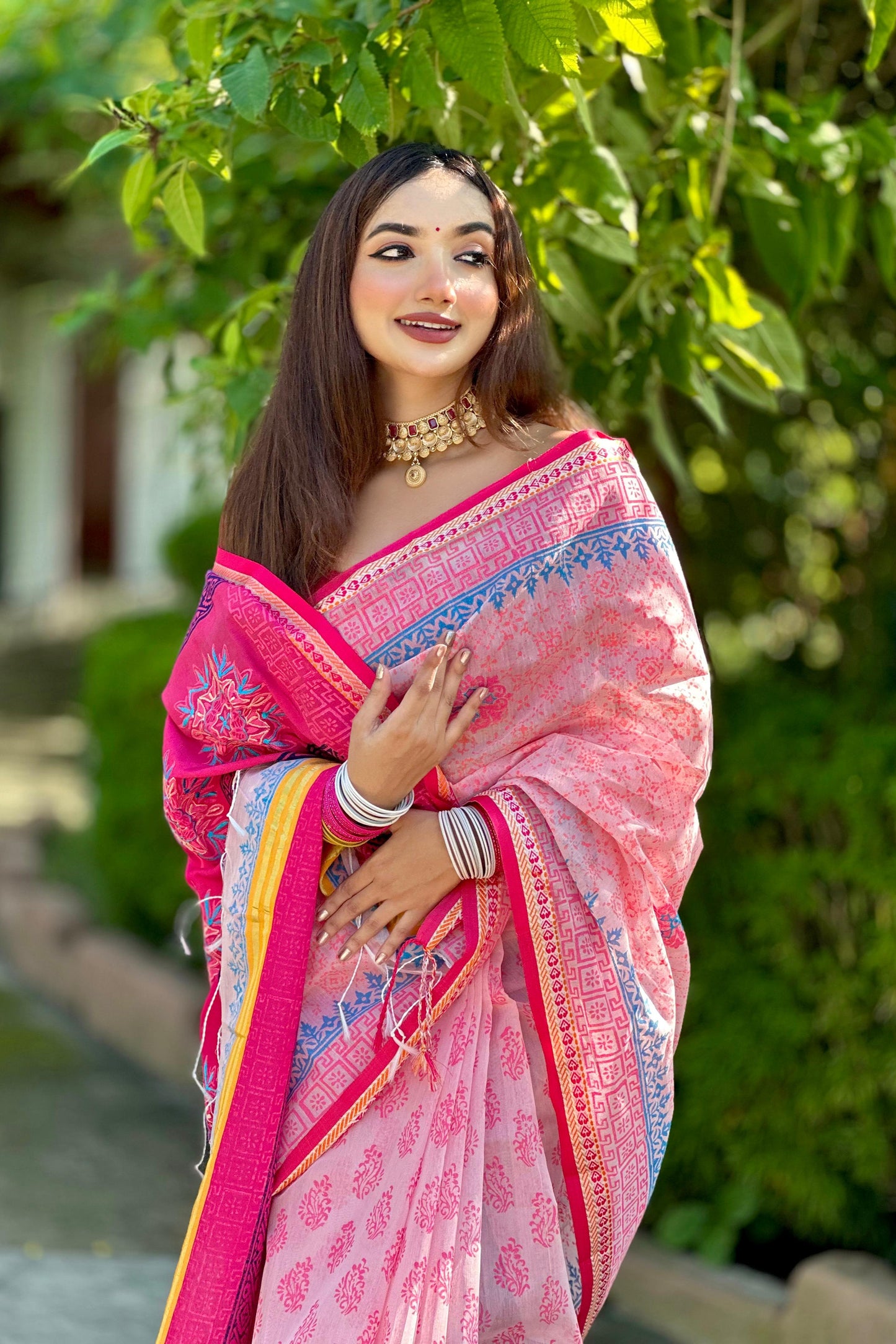 প্রিমিয়াম হাফসিল্ক বুটিক শাড়ি