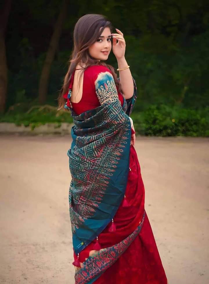 প্রিমিয়াম সিল্ক শাড়ি