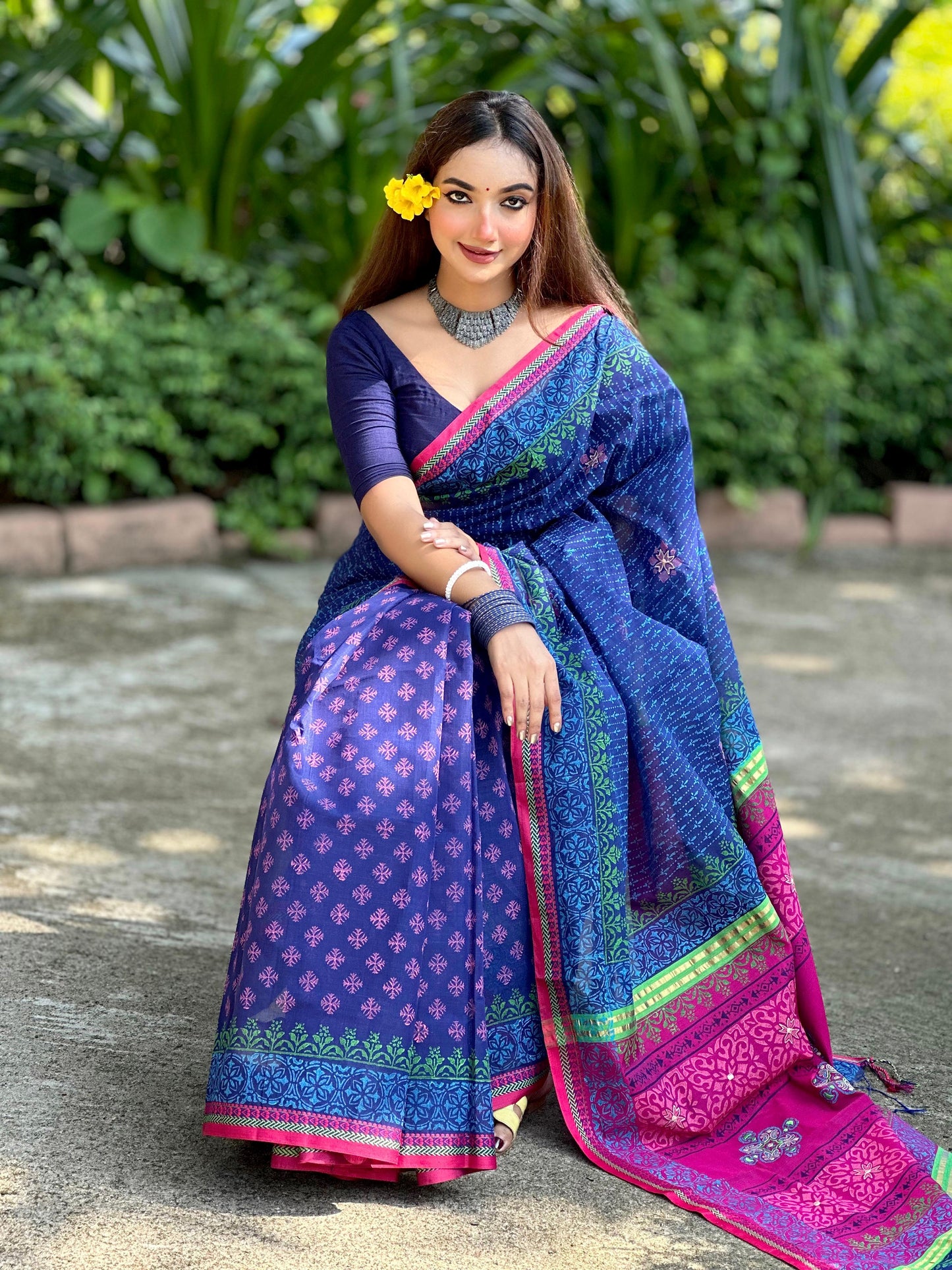 প্রিমিয়াম হাফসিল্ক বুটিক শাড়ি