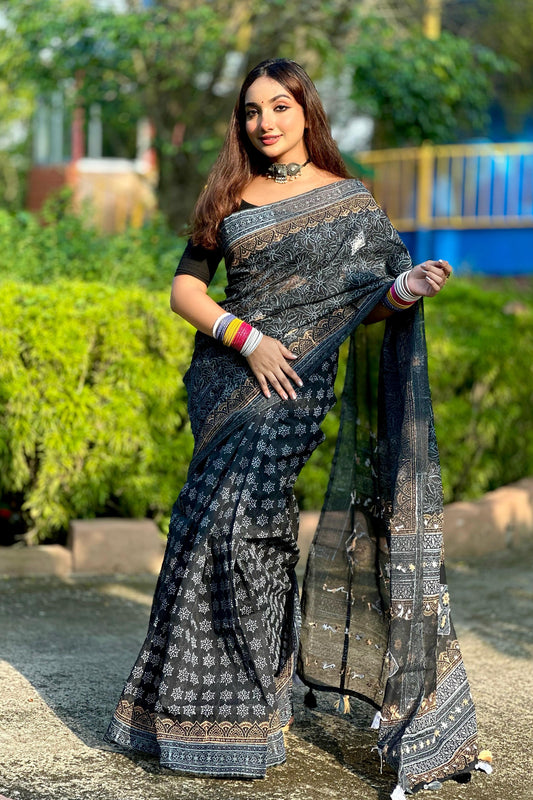 প্রিমিয়াম হাফসিল্ক বুটিক শাড়ি