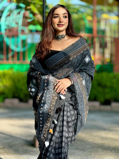 প্রিমিয়াম হাফসিল্ক বুটিক শাড়ি