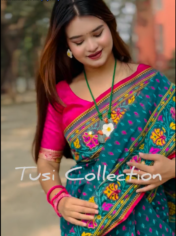 প্রিমিয়াম হাফসিল্ক বুটিক শাড়ি