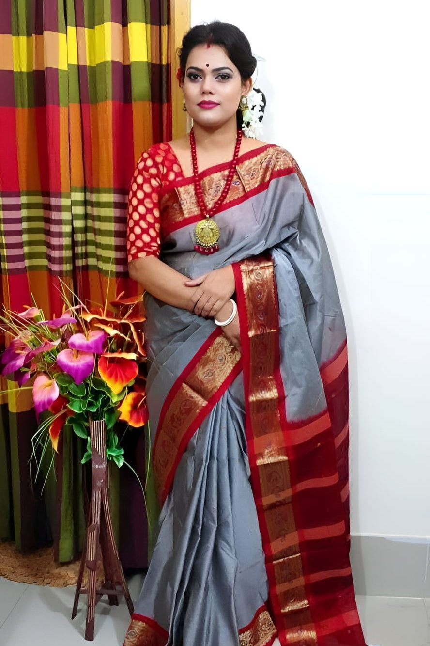 প্রিমিয়াম কটন শাড়ী