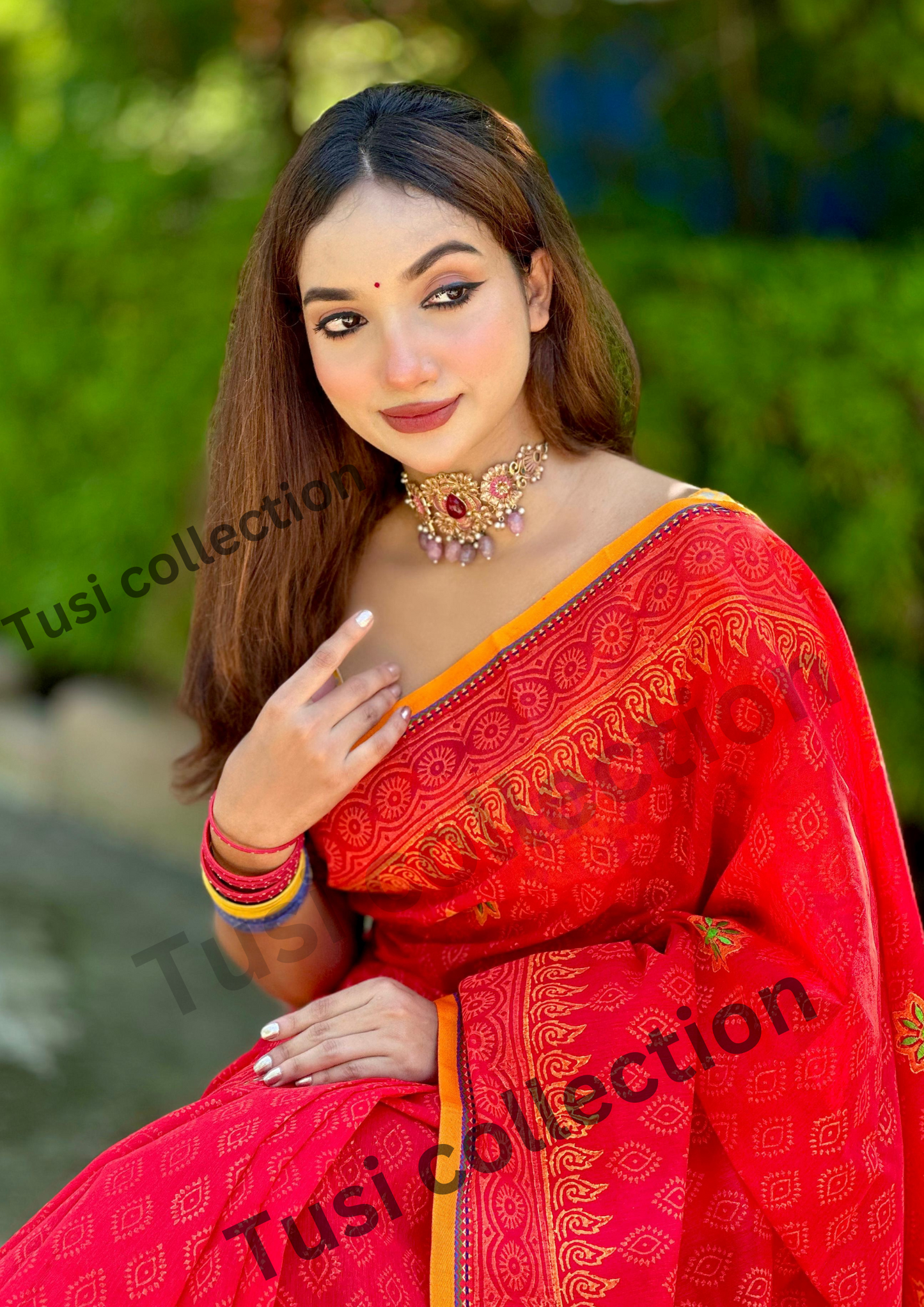 প্রিমিয়াম হাফসিল্ক বুটিক শাড়ি